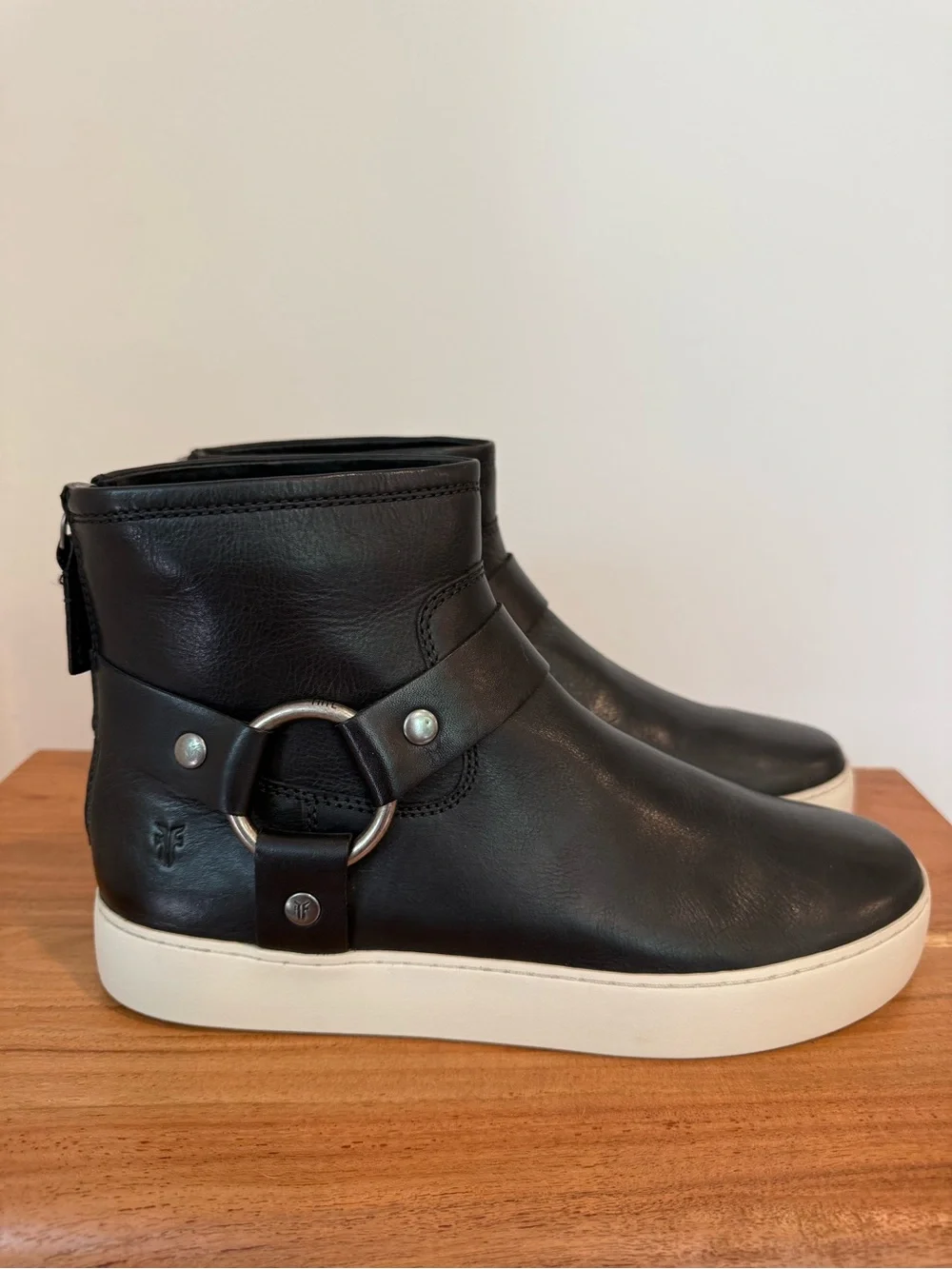Frye Lena Harness Bootie Black Leather Platform Sneaker 8.5 NWOB